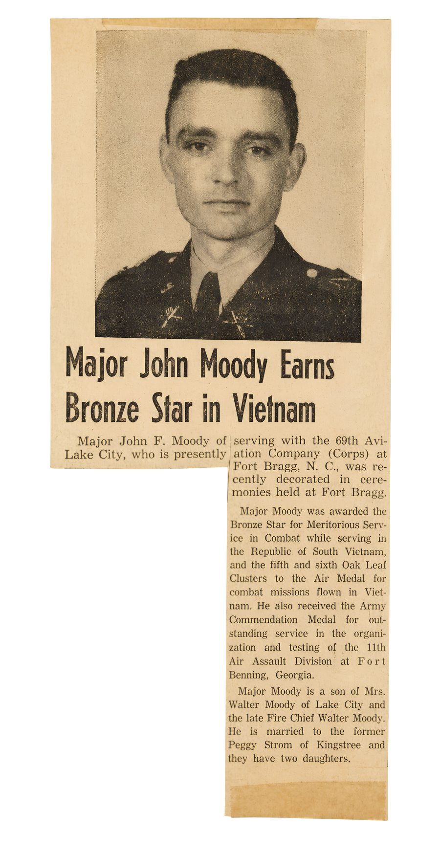 Newspaper clipping titled Major John Moody Earns Bronze Star in Vietnam